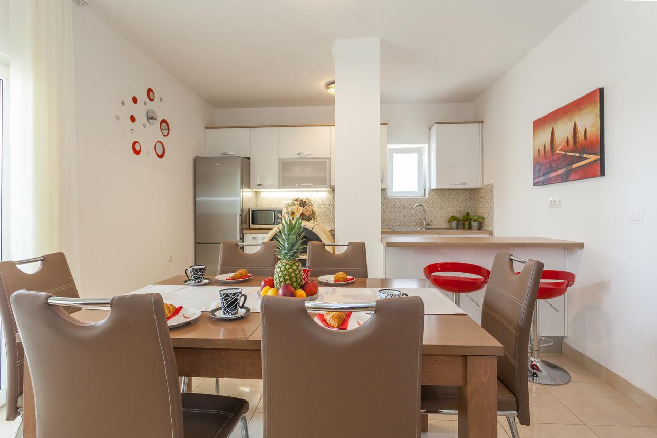 Apartment Klara Биоград на Мору Екстериор снимка