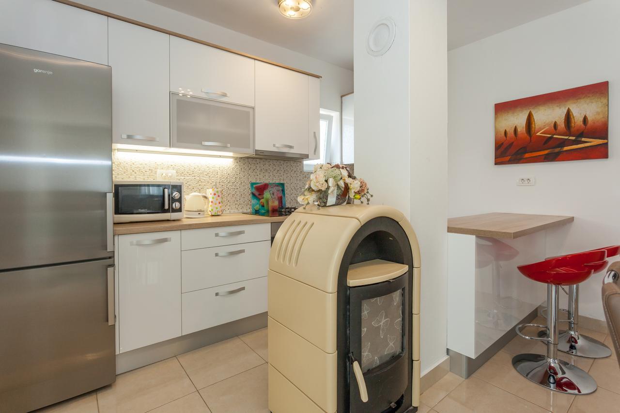 Apartment Klara Биоград на Мору Екстериор снимка